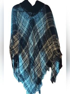 Stylish Cowl Neck Knit Poncho